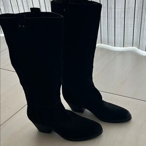 Crown Vintage Women's Suede Black Heeled Boots